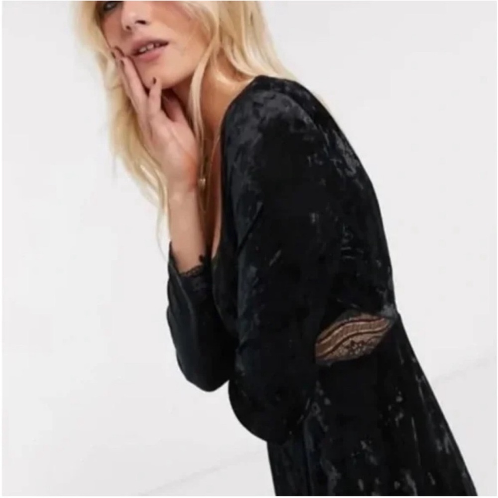 NEW FREE PEOPLE KAT VELVET MINI DRESS in Black Size Medium NWT - Picture 4 of 10